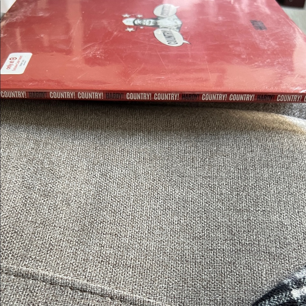 Hardy "Country! Country!" Target Exclusive Molten Lava Vinyl - Picture 4 of 10
